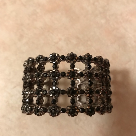 Brand New Lia Bracelet - Picture 3 of 3